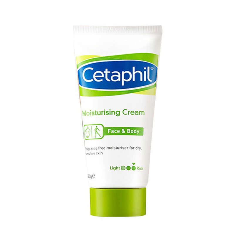 Cetaphil Moisturizing Cream với thành phần giàu glycerin và dầu hạnh nhân dưỡng ẩm cực kỳ tốt